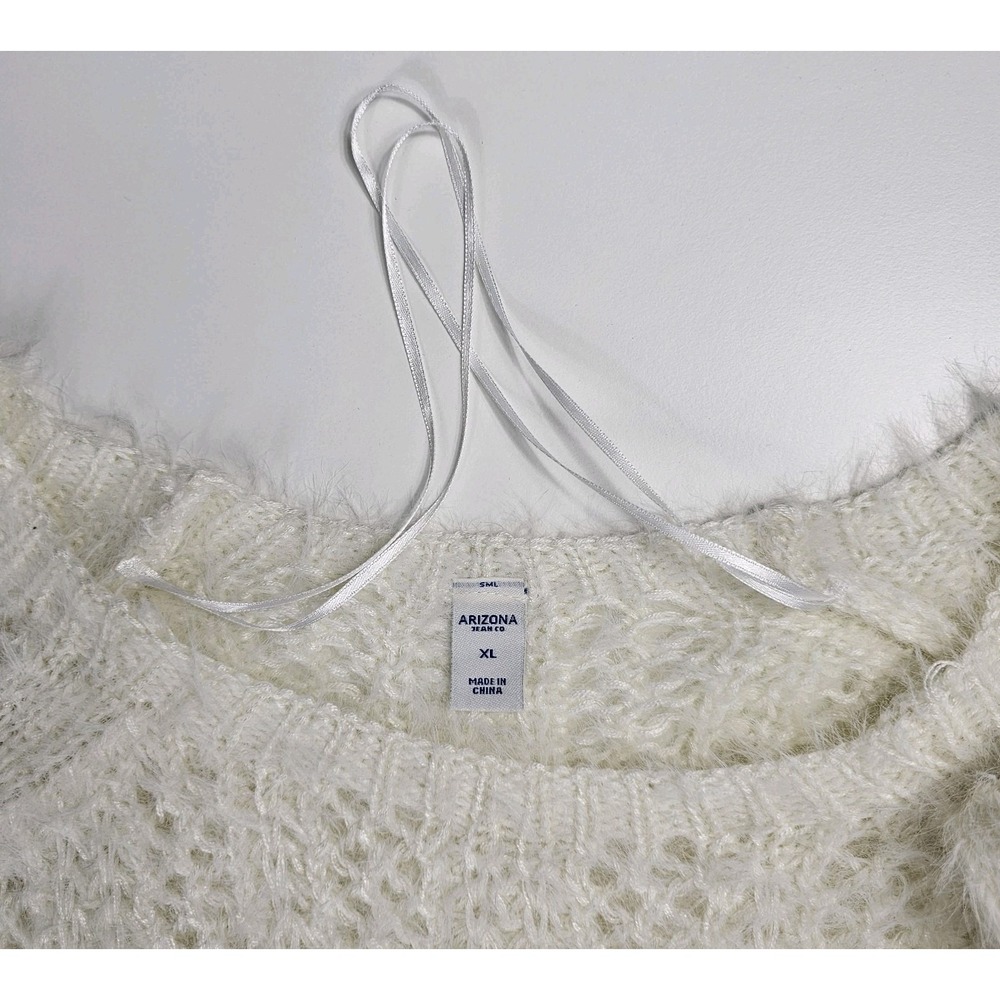 Arizona Jean Co Sweater Juniors XL NWT Cropped Fuzzy Ivory Holiday Christmas Y2K - Picture 4 of 8